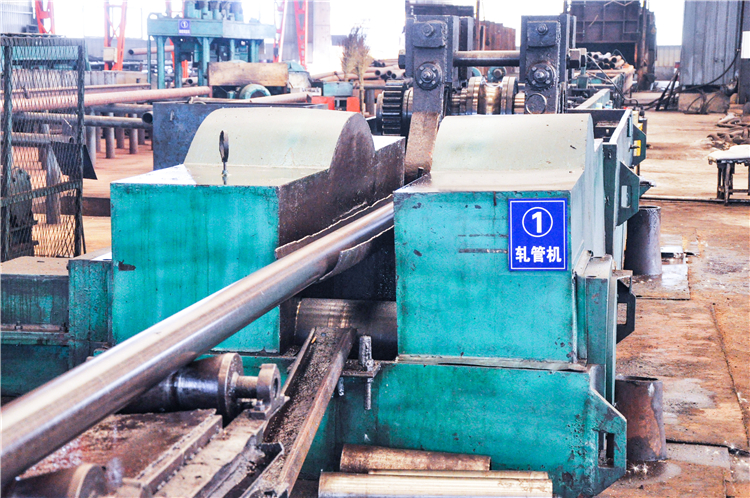 Steel tube cold rolling mill