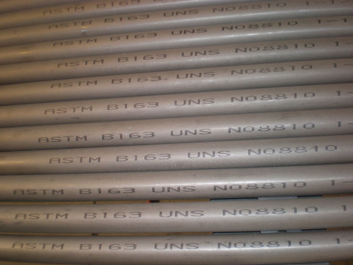 Nickel-based alloy seamless steel pipe